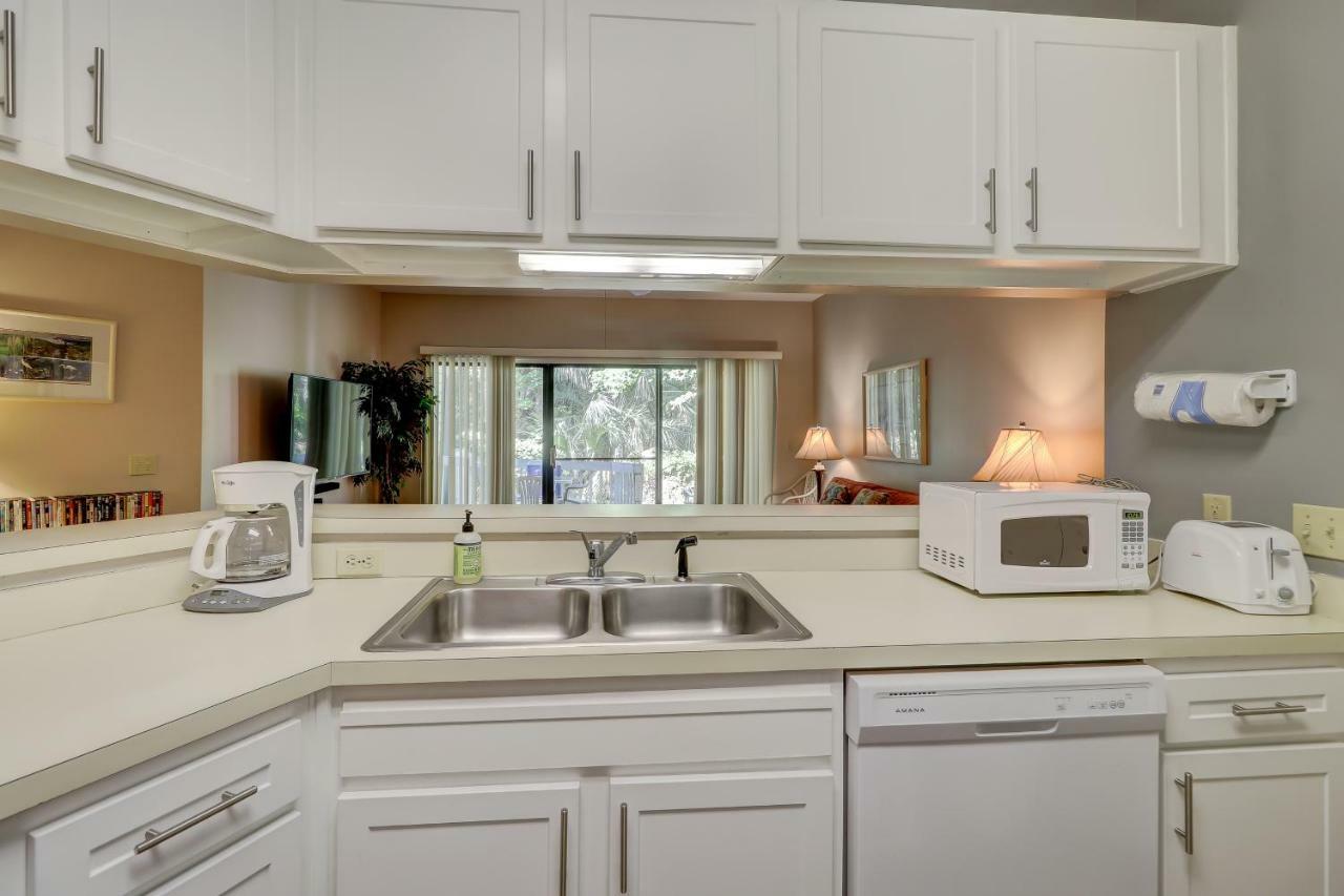 Ocean Breeze 96 Apartment Hilton Head Island Exterior photo